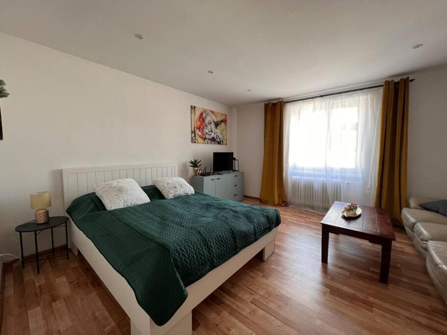 Apartman Centrum Sturka Martin Eksteriør billede